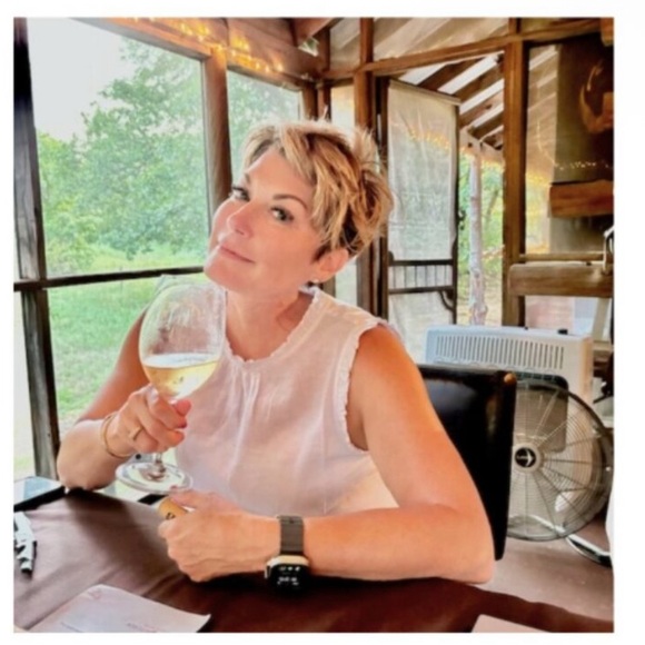 ‼️Saturday 5.2.26‼️ Around the World Travel Giveaway & Shareshow - Picture 4 of 5